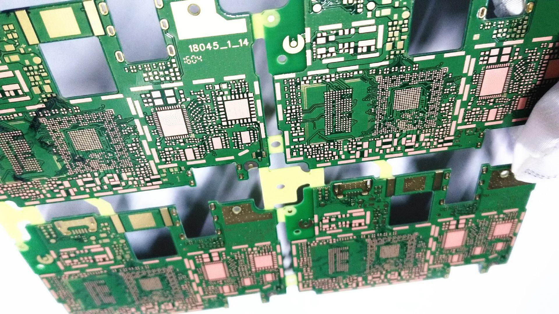 多層次感受PCB板內(nèi)部結(jié)構(gòu)，原來(lái)長(zhǎng)這樣！
